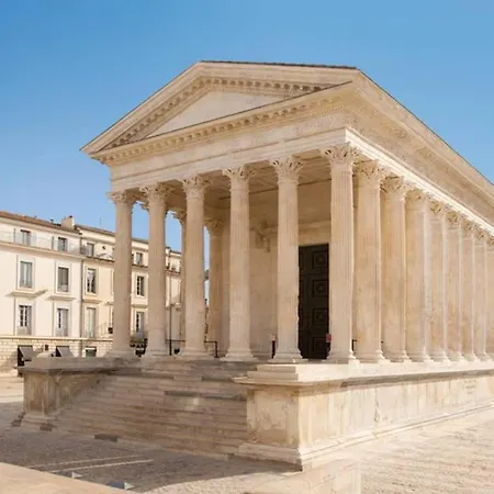 Avec Jacuzzi Et Terrasse Privatifs, Piscine Chauffee, Sauna, Salle De Billard *