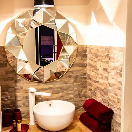 Avec Jacuzzi Et Terrasse Privatifs, Piscine Chauffee, Sauna, Salle De Billard Congenies